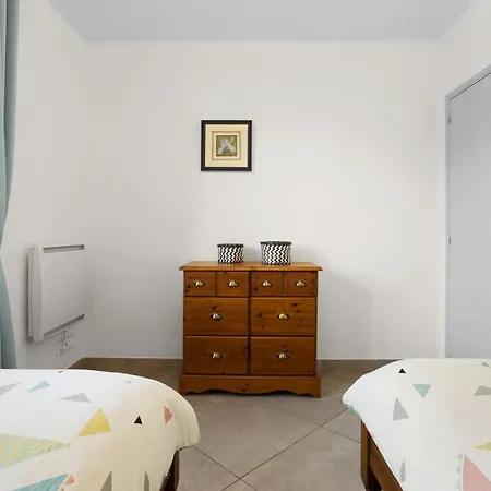 Maison Saint-raphael - Les Vignes Дом отдыха Сен-Рафаэль