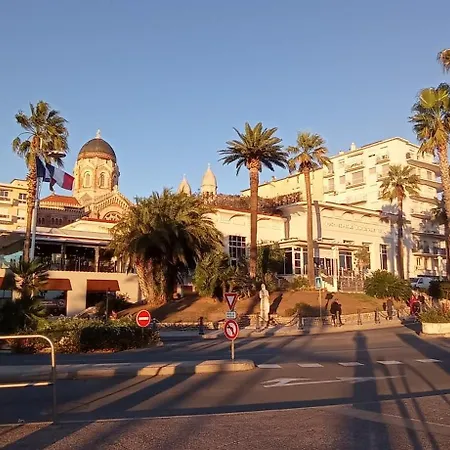 Maison Saint-raphael - Les Vignes Сен-Рафаэль