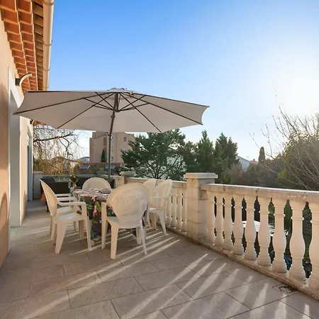 Casa de Férias Maison Saint-raphael - Les Vignes